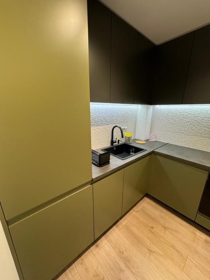 בוקרשט Warm Hotel Apartment מראה חיצוני תמונה